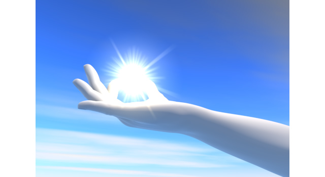 太陽を摘んでいるような手｜希望の明かりをつかむ - ハンド/イラスト/手/写真/ダウンロード/フォト/画像加工OK