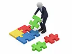 ジグソーパズルを完成させるビジネスマンのイラスト | 問題解決・フリー素材