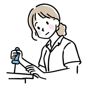 ポロシャツ姿の女性スタッフが、デスクで機械(または大型の工具)を真剣な表情で操作している(軽作業)フリーイラスト。