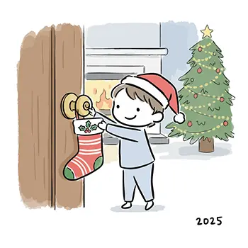 2025年のクリスマスイブ、暖炉とツリーのある部屋で、ドアノブに靴下をかける男の子の無料イラスト。