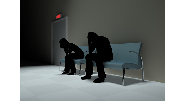 事故にあう/悔やむ/後悔/手術/廊下/椅子｜高齢者/健康/外来/薬 - 医療/病気/介護/病院/人物/写真/イラスト/無料ダウンロード