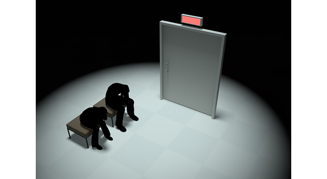 手術を受ける/待つ/人物/心配/後悔｜医療現場/福祉/看護士 - 医療/病気/介護/病院/人物/写真/イラスト/無料ダウンロード