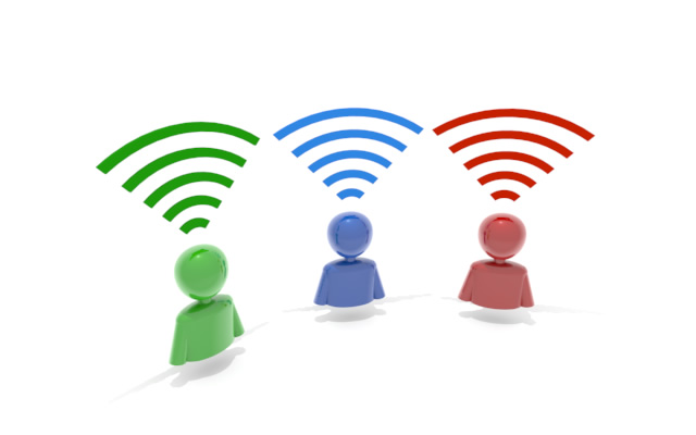 個人情報の発信 - スマホ / イラスト / アプリケーション / 写真 / フリー素材 / モバイル / フォト / サーバー / ネット