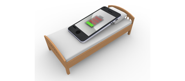 充電中 - スマートフォン - スマホ / イラスト / アプリケーション / 写真 / フリー素材 / モバイル / フォト / サーバー / ネット